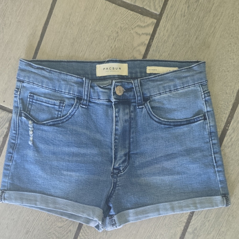 PacSun The Shortie Denim Shorts Medium Wash Distressed Cuffed Blue Size‎ 26